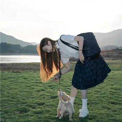 CHECKERS IN TAN TAN 狸猫